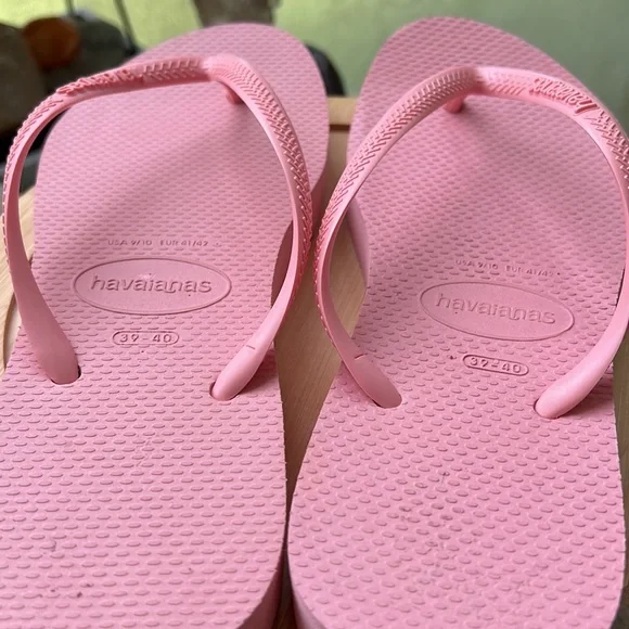 Havaianas Pink Platform Sandals🌸🌸 - Picture 3 of 10